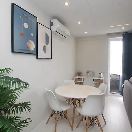 Praia_da_rocha_vista_mar/ocean_view *